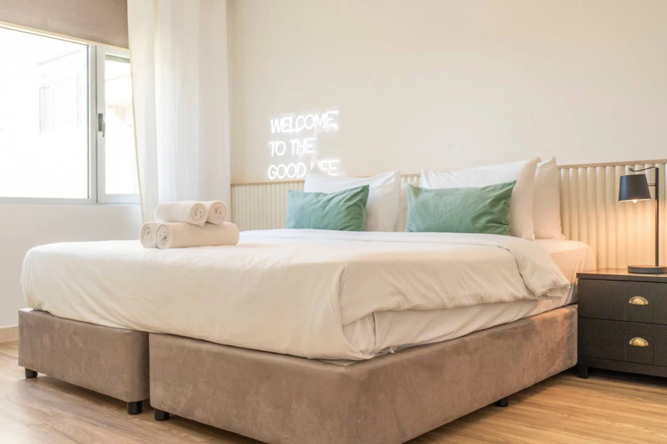 Copy of Turia Scribble 2